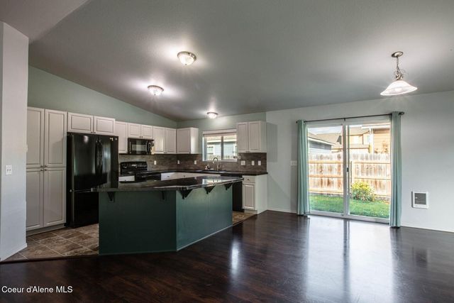 3119 Spring Creek Way, Sandpoint, ID 83864