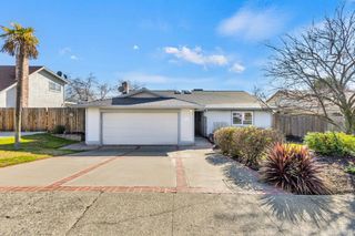 2446 Pinnacles Dr, Rocklin, CA 95677