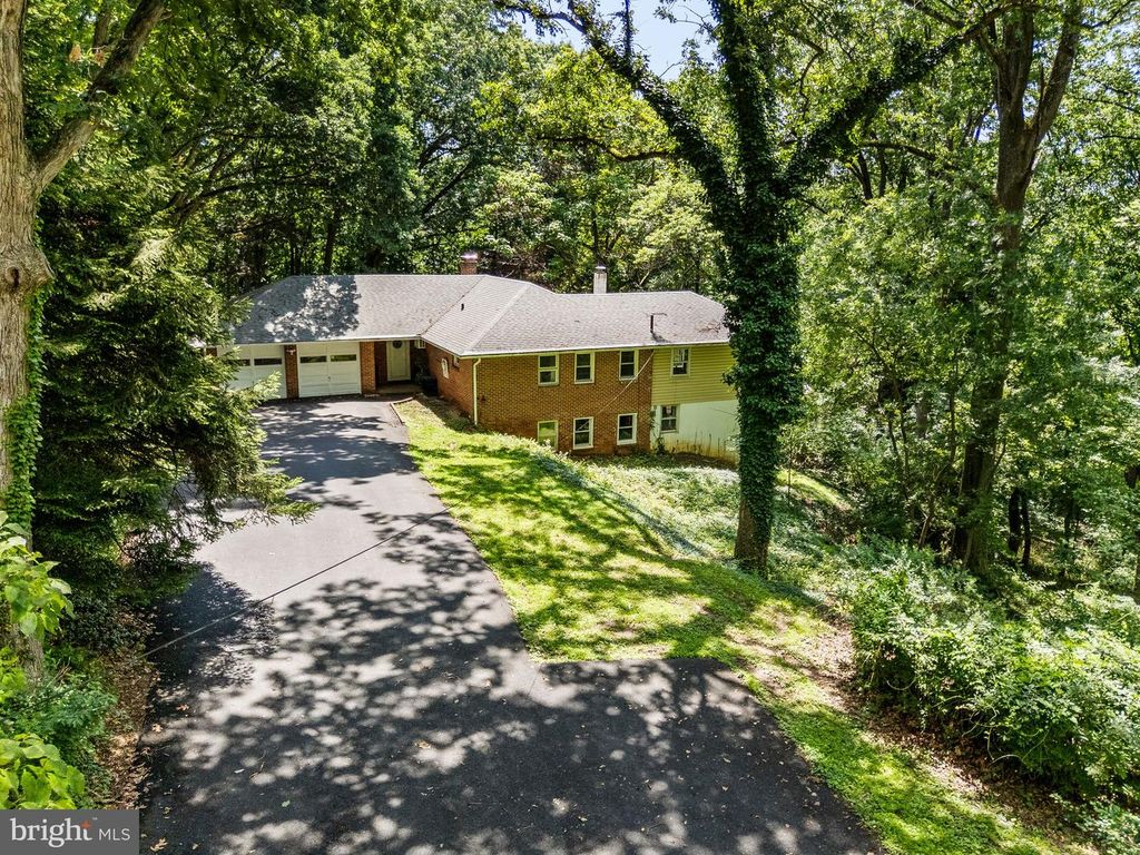 454 KIRK LN, Media, PA 19063