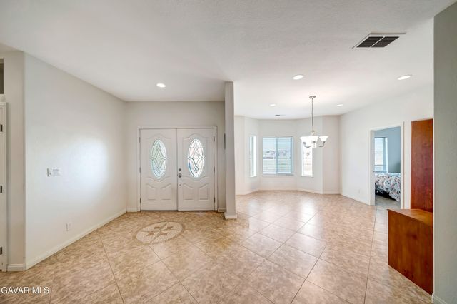 7306 W Avenue A 8, Lancaster, CA 93536