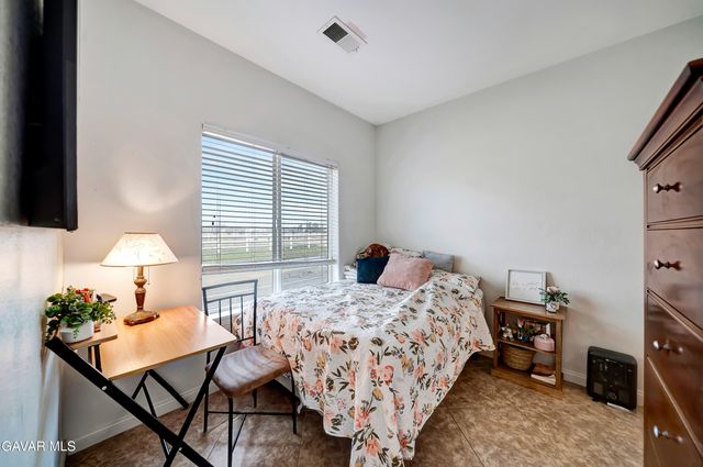 7306 W Avenue A 8, Lancaster, CA 93536