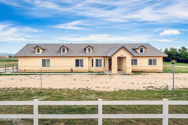 7306 W Avenue A 8, Lancaster, CA 93536