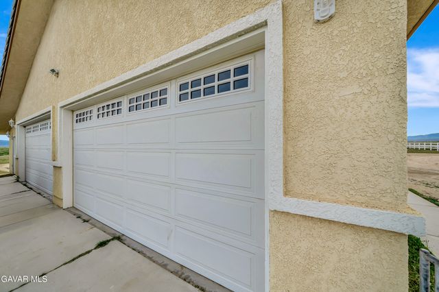 7306 W Avenue A 8, Lancaster, CA 93536