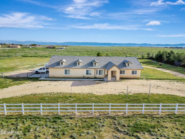 7306 W Avenue A 8, Lancaster, CA 93536