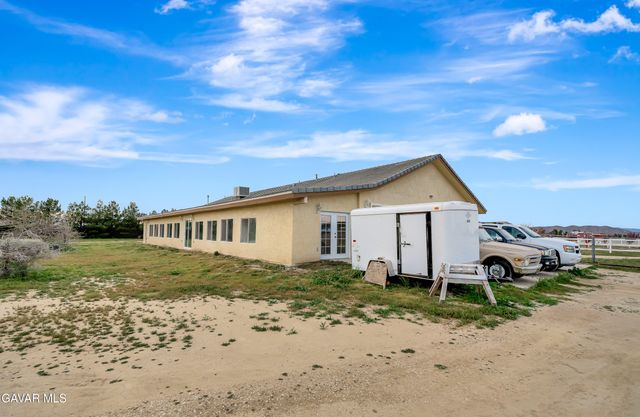 7306 W Avenue A 8, Lancaster, CA 93536