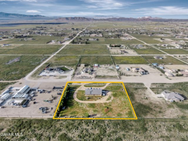 7306 W Avenue A 8, Lancaster, CA 93536