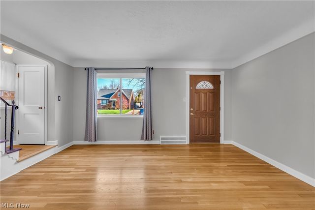 14721 Harley Avenue, Cleveland, OH 44111