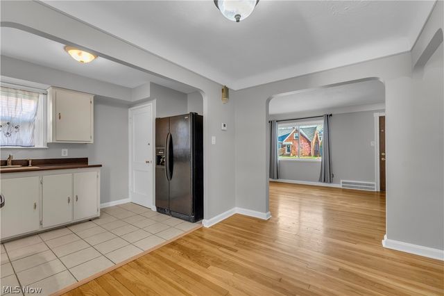 14721 Harley Avenue, Cleveland, OH 44111