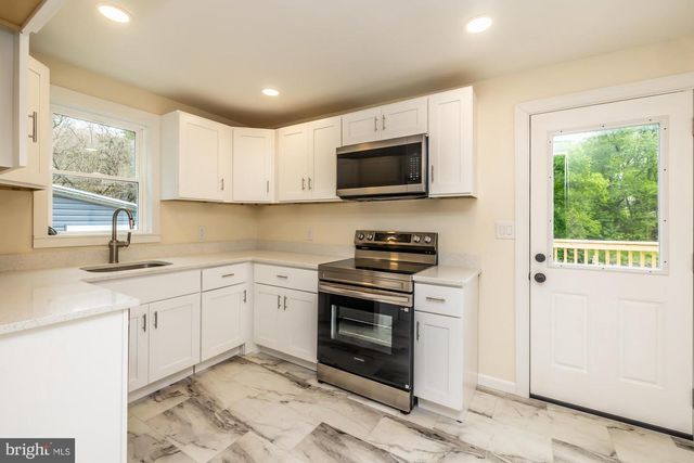 265 S MOUNT AIRY RD, Coatesville, PA 19320