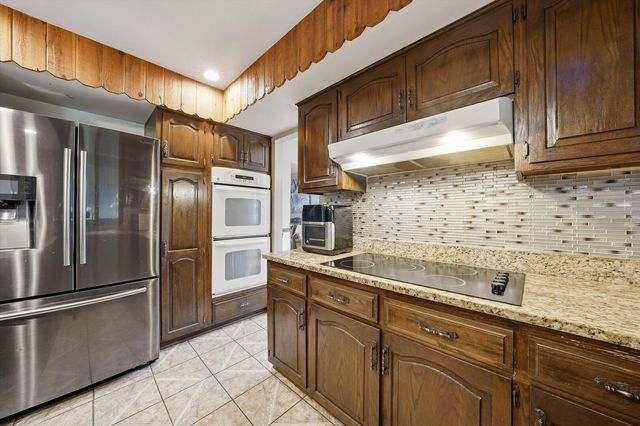 17958 State Line Avenue, Lansing, IL 60438