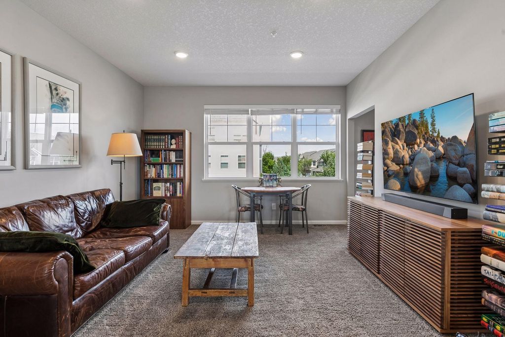 8757 Granite Lane, Woodbury, MN 55129 — photo 4