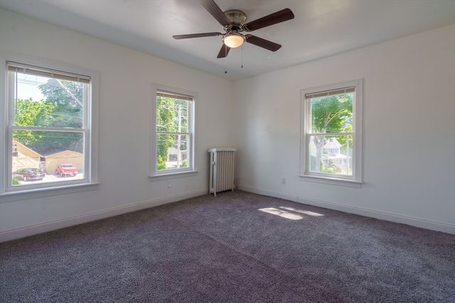 10 Walnut St, Ware, MA 01082