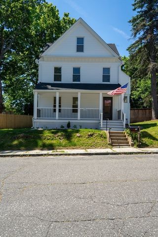 10 Walnut St, Ware, MA 01082