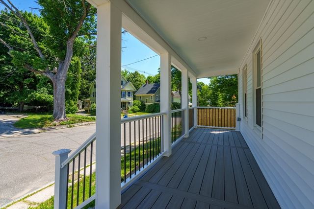 10 Walnut St, Ware, MA 01082