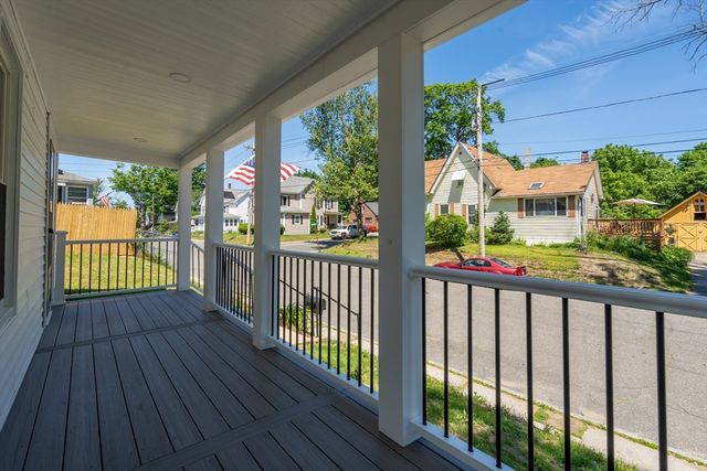 10 Walnut St, Ware, MA 01082