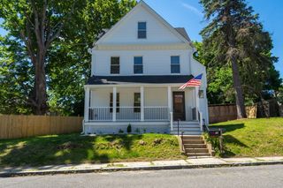 10 Walnut St, Ware, MA 01082