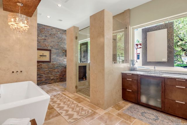401 BUFFALO SPRINGS SPUR, New Braunfels, TX 78132