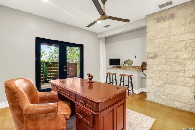 401 BUFFALO SPRINGS SPUR, New Braunfels, TX 78132