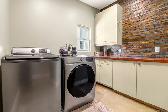 401 BUFFALO SPRINGS SPUR, New Braunfels, TX 78132
