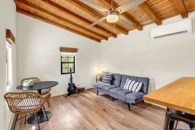 401 BUFFALO SPRINGS SPUR, New Braunfels, TX 78132