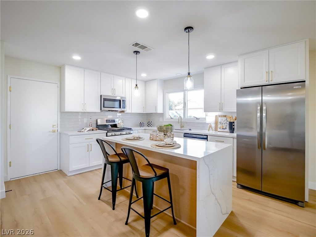 321 Lakehurst Road, Las Vegas, NV 89145 — exterior