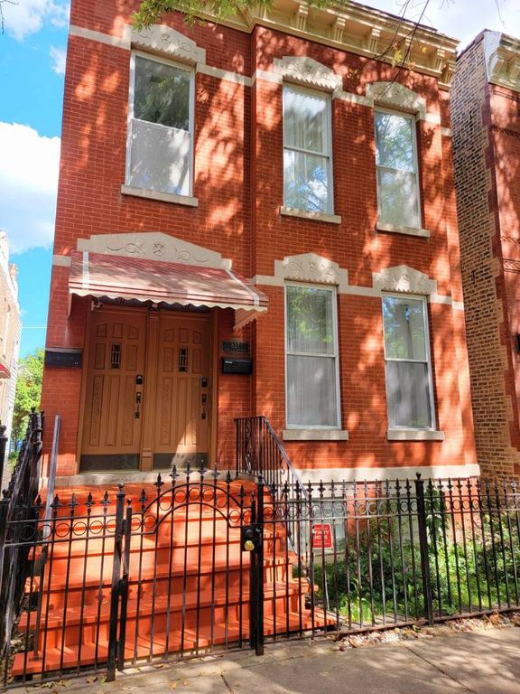 837 N Winchester Avenue 2, Chicago, IL 60622