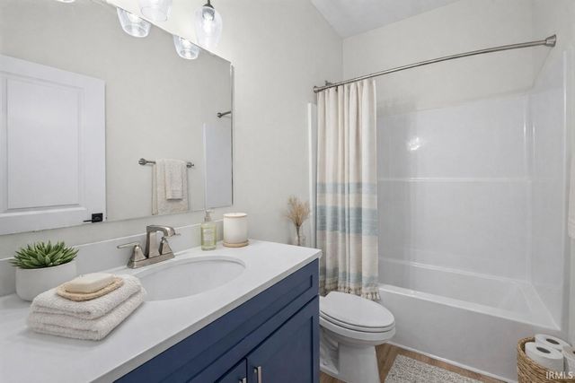 6149 Helmsdale Drive, Lafayette, IN 47905