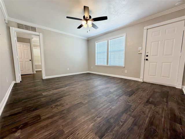 218 W 15th Street F, Houston, TX 77008
