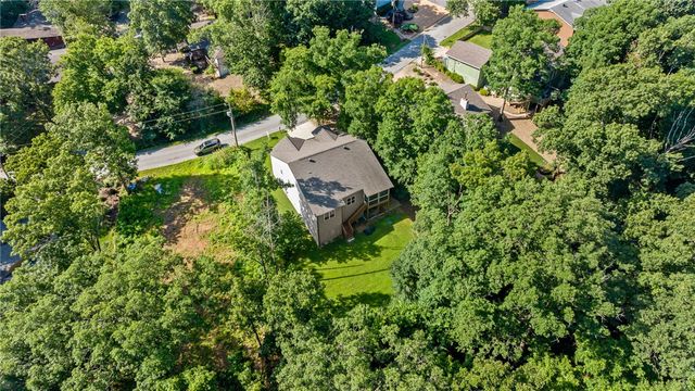 68 Elizabeth Drive, Bella Vista, AR 72715