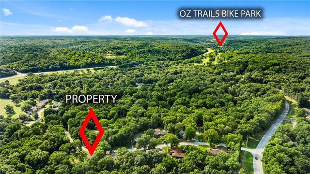 68 Elizabeth Drive, Bella Vista, AR 72715