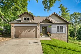 68 Elizabeth Drive, Bella Vista, AR 72715