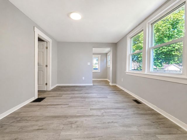 23 N Douglas Avenue 23 N Douglas Avenue, Springfield, OH 45503