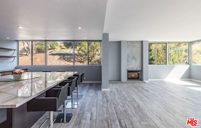 17352 W Sunset Boulevard 202, Pacific Palisades (los Angeles), CA 90272