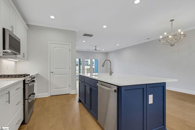 73 Hensley Road, Greenville, SC 29607