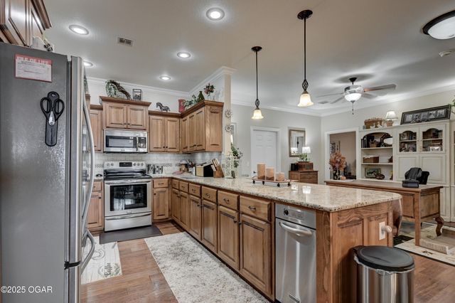 1448 Quail Place Place, Carthage, MO 64836