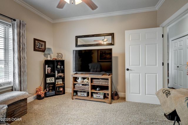 1448 Quail Place Place, Carthage, MO 64836