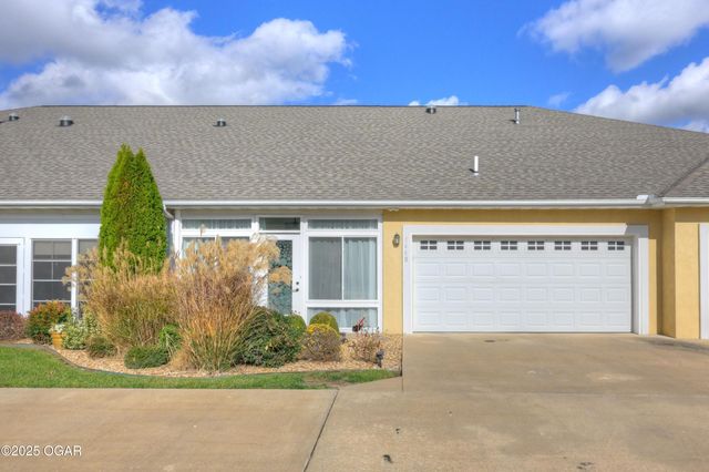 1448 Quail Place Place, Carthage, MO 64836