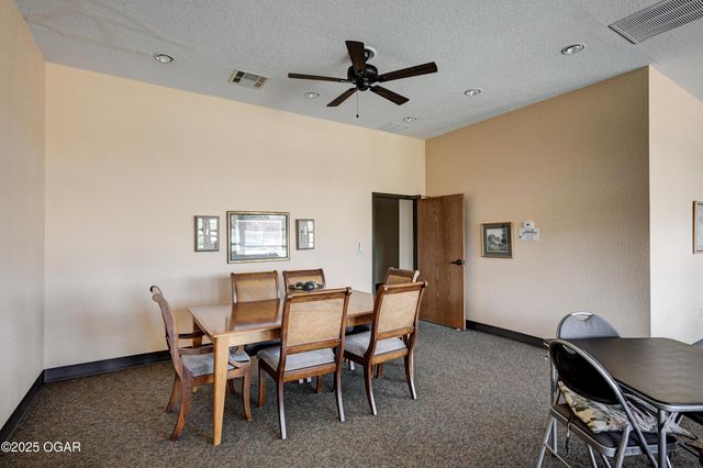 1448 Quail Place Place, Carthage, MO 64836