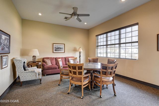 1448 Quail Place Place, Carthage, MO 64836