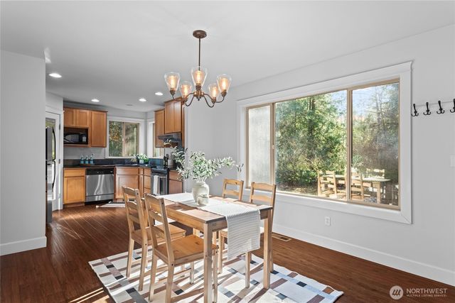 2141 107th Lane SE, Olympia, WA 98501