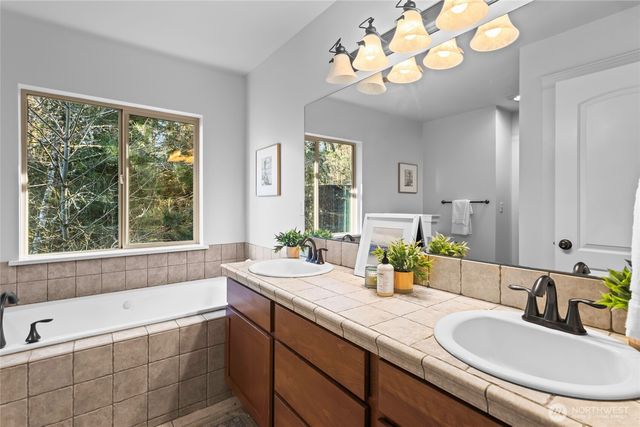 2141 107th Lane SE, Olympia, WA 98501