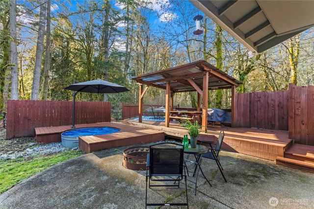 2141 107th Lane SE, Olympia, WA 98501