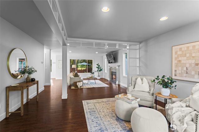 2141 107th Lane SE, Olympia, WA 98501