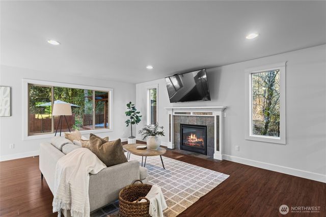 2141 107th Lane SE, Olympia, WA 98501