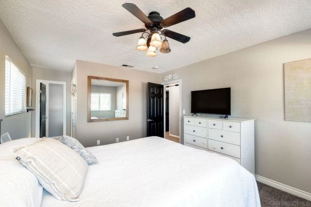 8653 Willow Ter, Santee, CA 92071