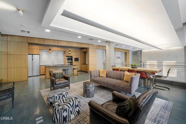 840 E Green Street 124, Pasadena, CA 91101