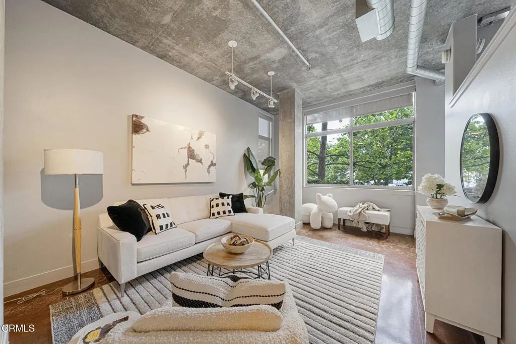 840 E Green Street 124, Pasadena, CA 91101