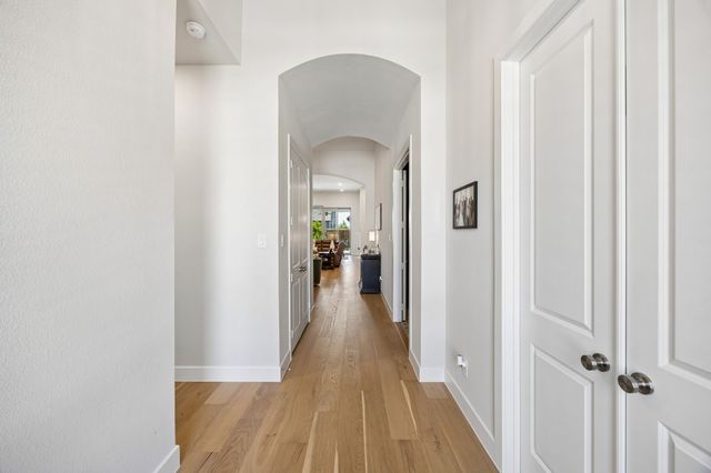 1404 Buttercup Avenue, Aubrey, TX 76227