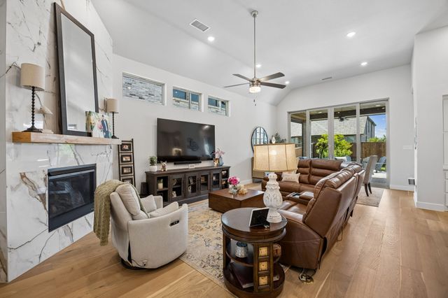 1404 Buttercup Avenue, Aubrey, TX 76227