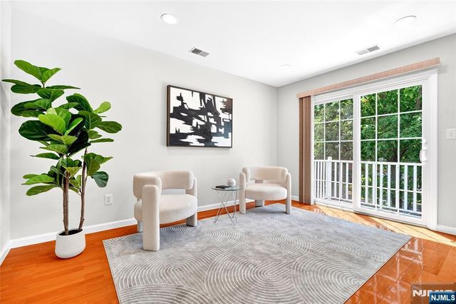 2249 Margaret Court, Mahwah, NJ 07430